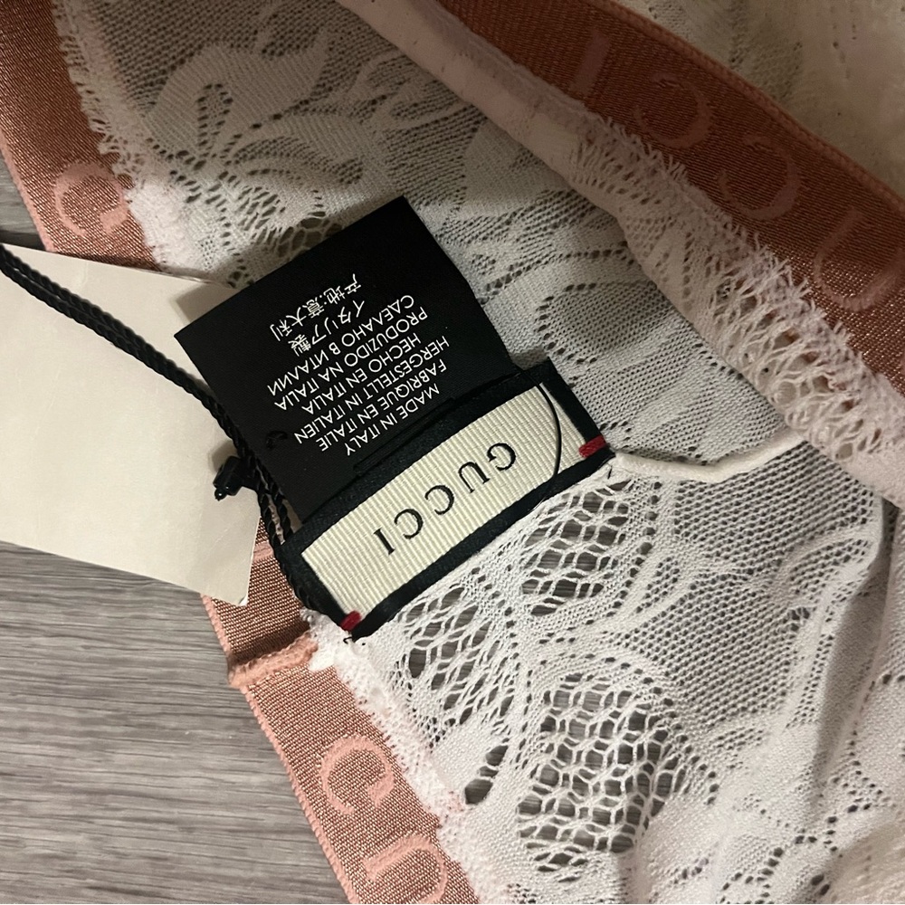 AUTHENTIC GUCCI STOCKINGS